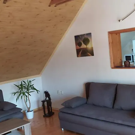 Apartment Natalie Dvory nad Luznici